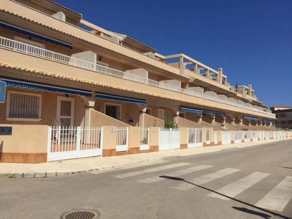 Town House Villa Los Nietos Kültér fotó